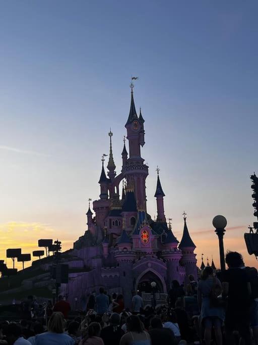 M&A Maison De Campagne/ Disney/Paris/Wifi/Jeux Croissy-Beaubourg Екстер'єр фото